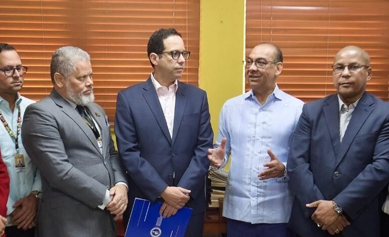 PRM deposita ante la JCE su padrón de militantes integrado por 1, 551,727 miembros