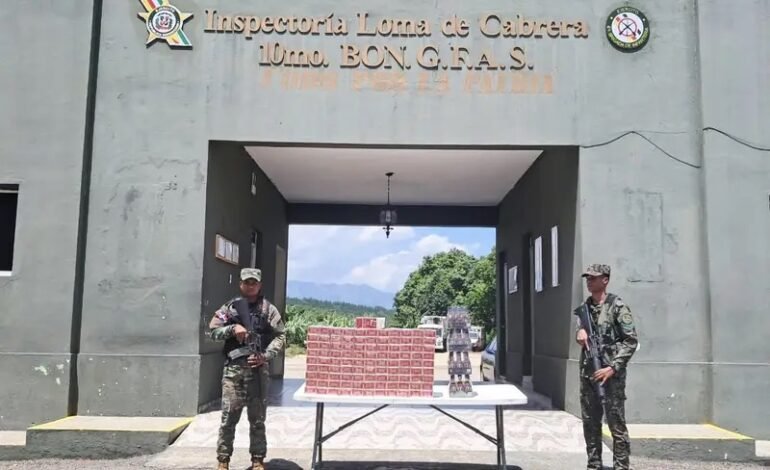 Ejército ocupa 50,000 cigarrillos de contrabando y bebidas alcohólicas en un operativo en Dajabón