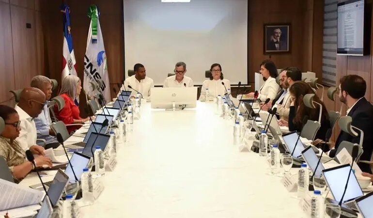 CNSS establece método para calcular pago de licencia médica a trabajadores con múltiples empleos