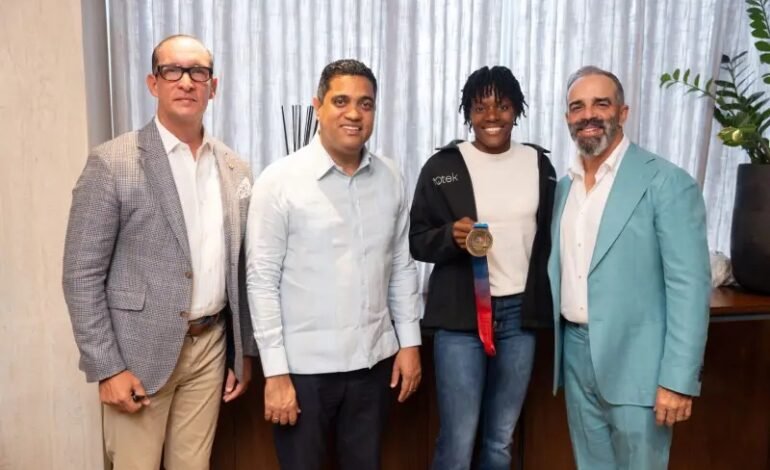 iQtek anuncia a Marileidy Paulino como su nueva embajadora de marca