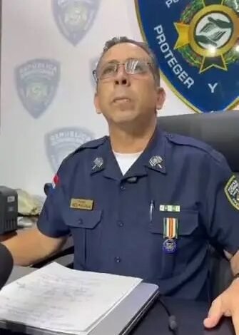 Policía investiga incidente que dejó adolescente herido de bala durante juego de baloncesto en Villa Carmen