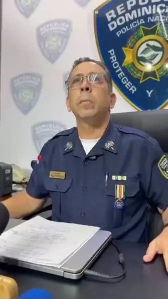 Policía investiga incidente que dejó adolescente herido de bala durante juego de baloncesto en Villa Carmen