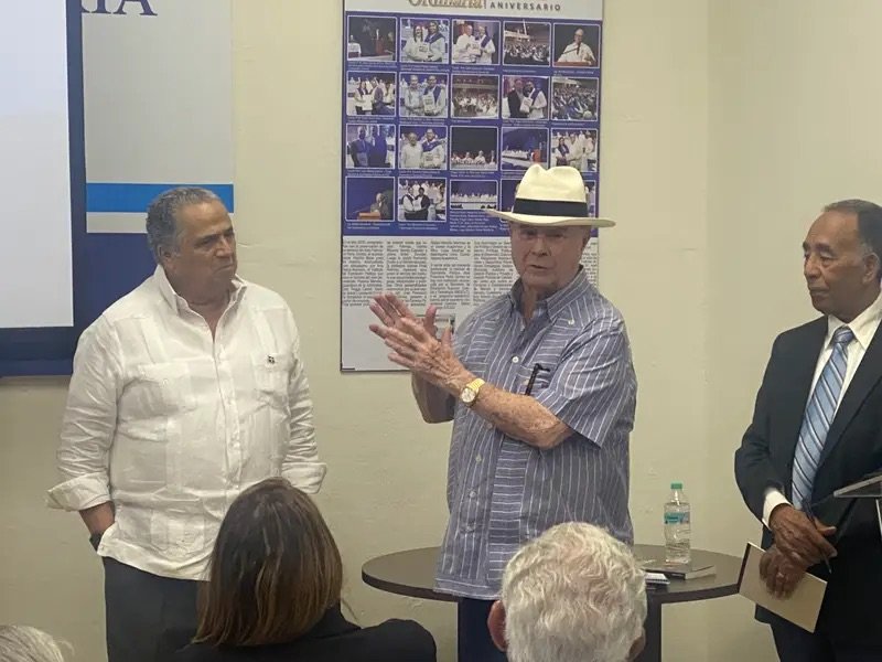 Hipólito Mejía destaca madurez del PRM tras elección de nuevas autoridades