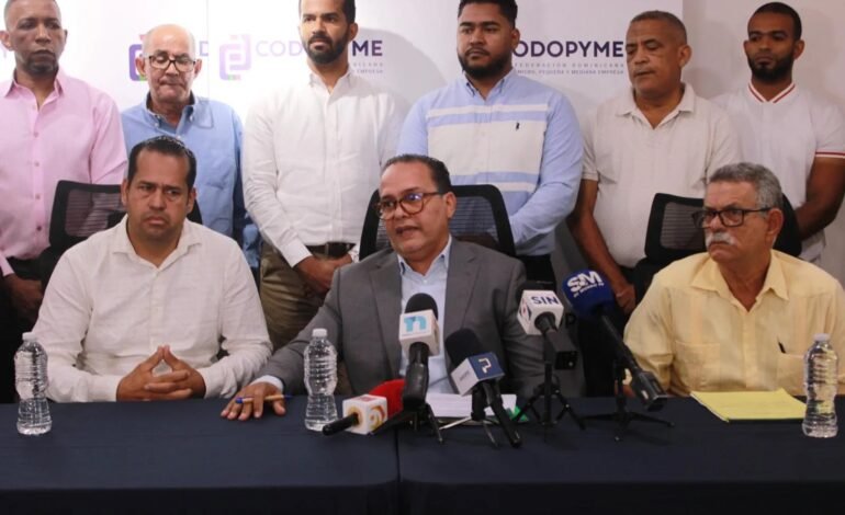 Adocalza garantiza capacidad productiva de fabricantes adjudicados por el INABIE