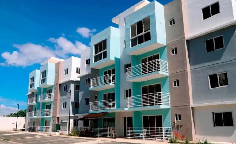 Comprar una vivienda sigue siendo un reto: hogares de bajo costo rondan los RD$5.4 millones