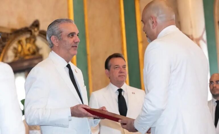 Presidente Abinader recibe cartas credenciales de nueve nuevos embajadores y fortalece relaciones diplomáticas