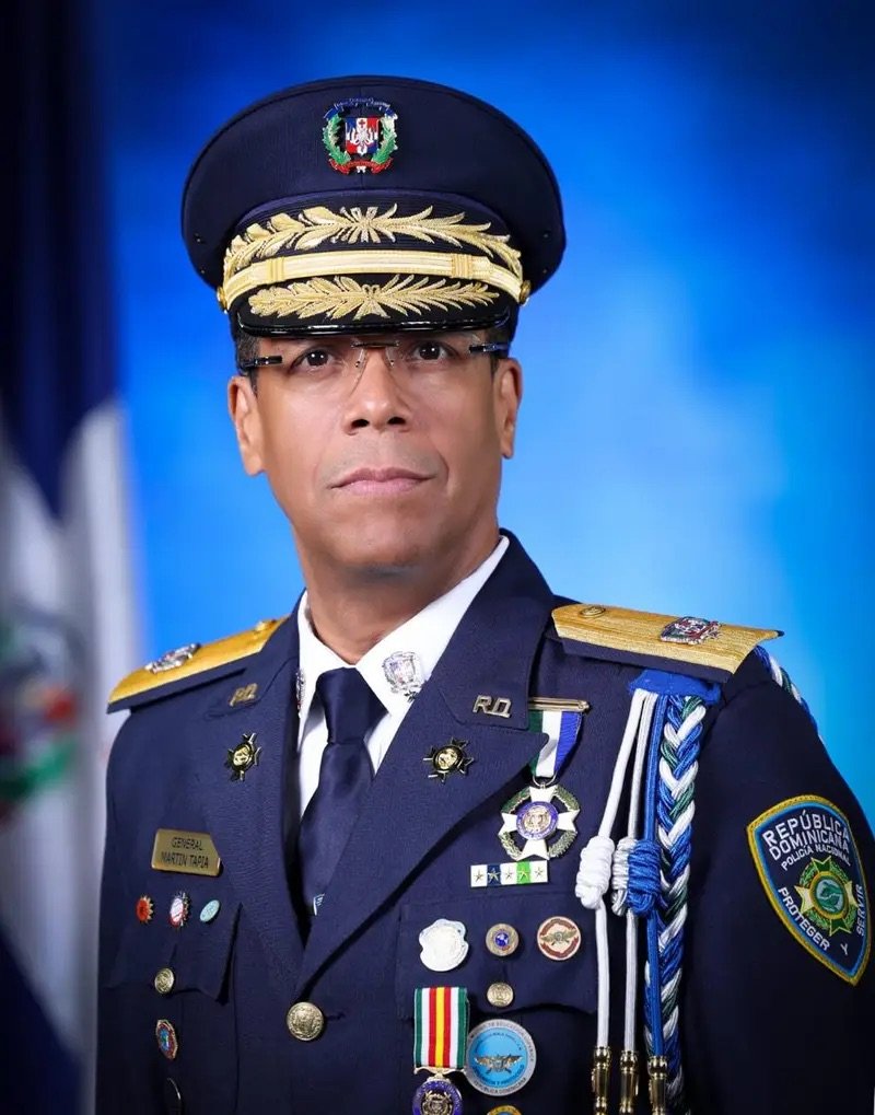 Abinader designa nuevo inspector general de la PN