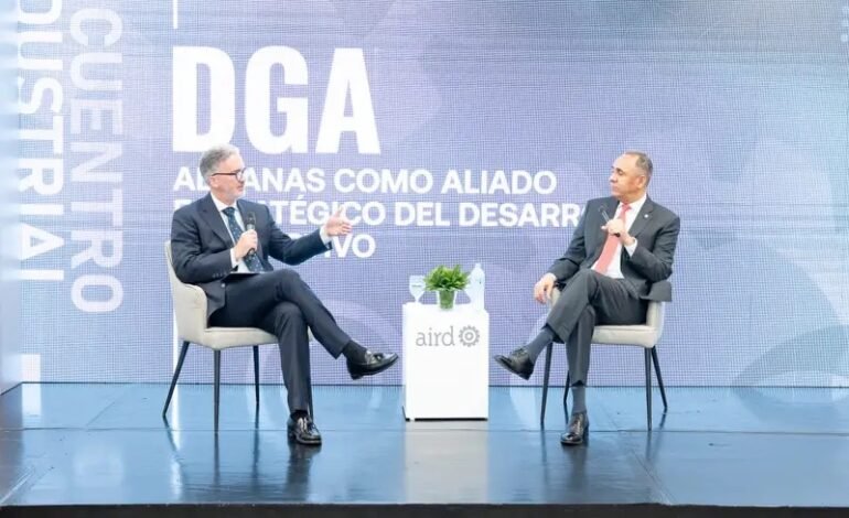 AIRD destaca rol estratégico de Aduanas para fortalecer competitividad
