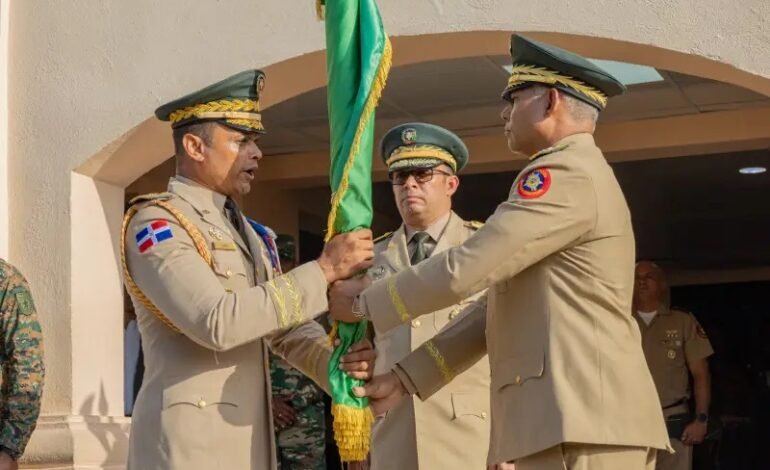 Ejército formaliza cambio de mando en la Guardia Presidencial