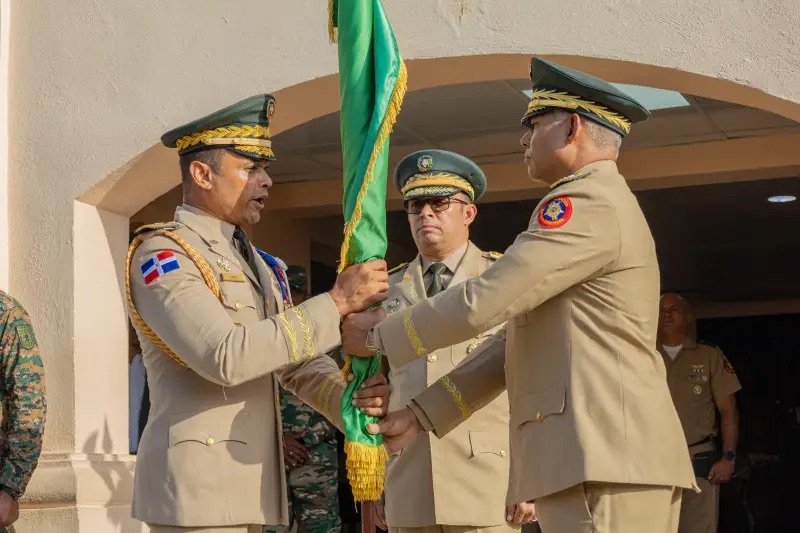 Ejército formaliza cambio de mando en la Guardia Presidencial