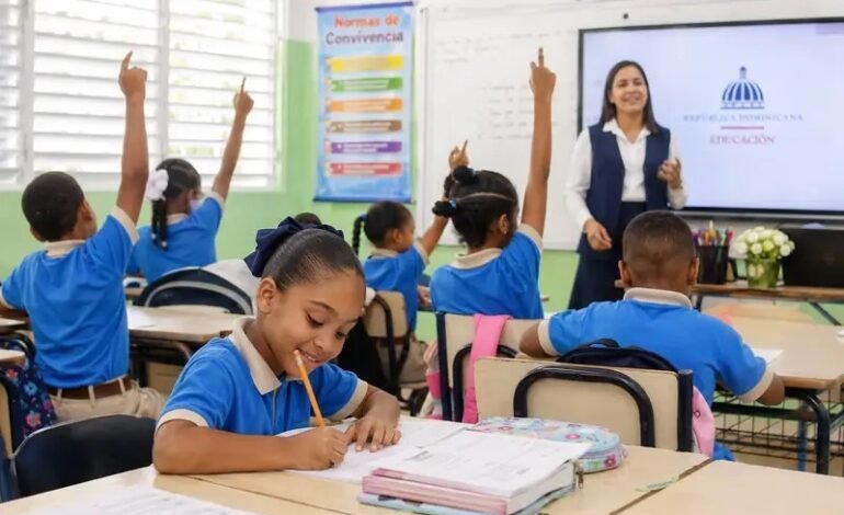 UNESCO destaca avances de RD en acceso, equidad y finalización educativa