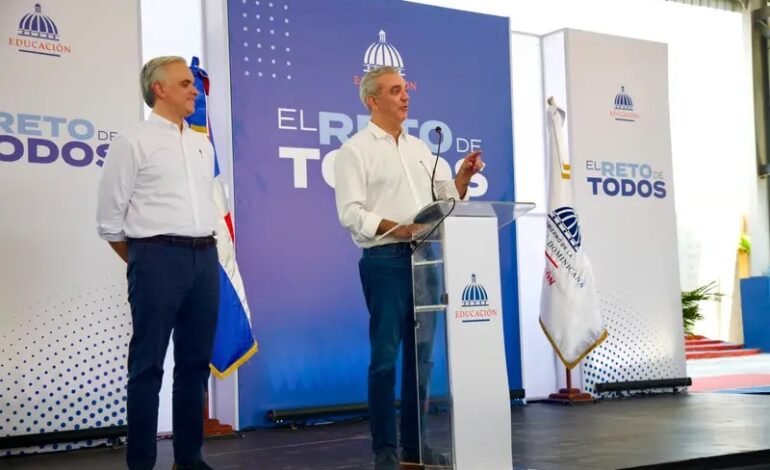 En Jimaní el presidente Abinader llama a comunidad educativa a iniciar las clases el próximo lunes&nbsp;
