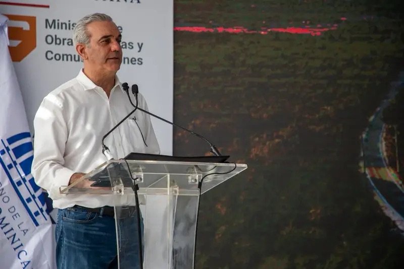 Presidente inaugura carretera Cabral–Polo y fortalece conexión vial para el desarrollo del Sur