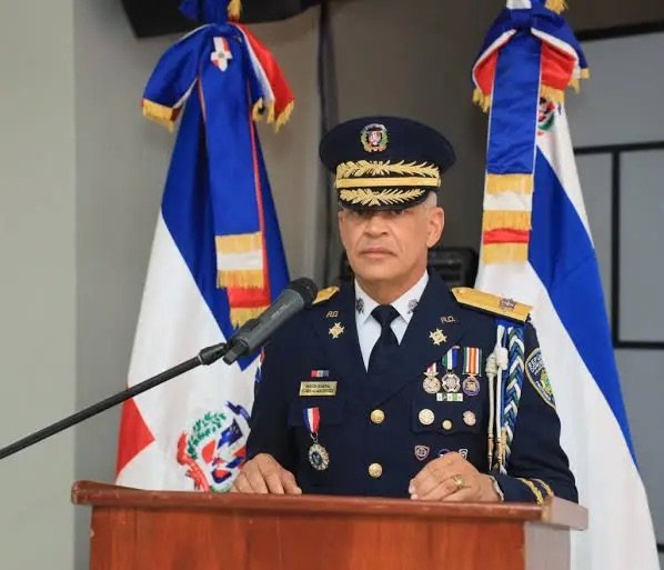 Jefe PN afirma ejercerá funciones apegado a la Constitución y a Ley Orgánica de la institución
