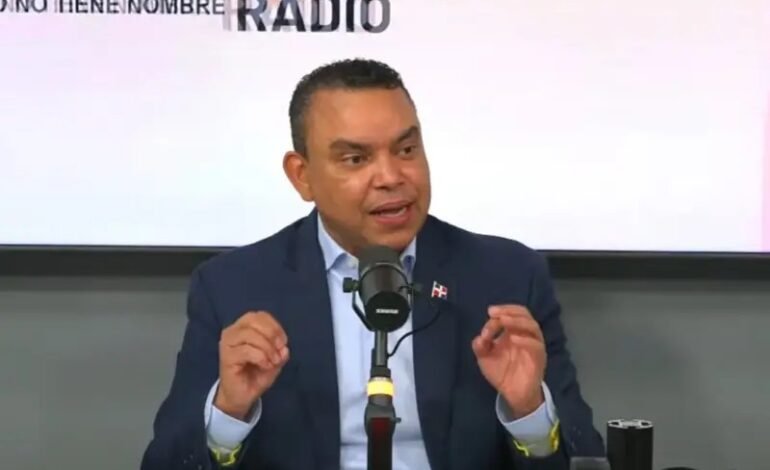 Landrón revela caída de más de 50 % en partos de extranjeras en hospitales públicos
