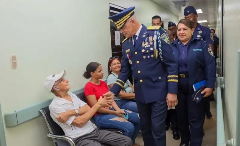Director PN supervisa el Hosgedopol; sostiene reunión de trabajo con autoridades del centro