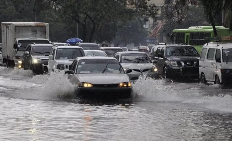 Miércoles con aguaceros, tormentas eléctricas y sensación térmica elevada