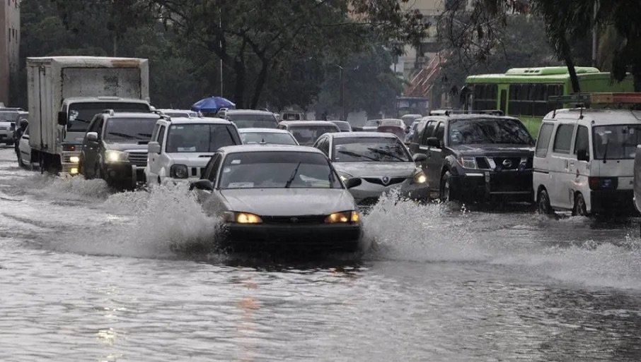 Miércoles con aguaceros, tormentas eléctricas y sensación térmica elevada