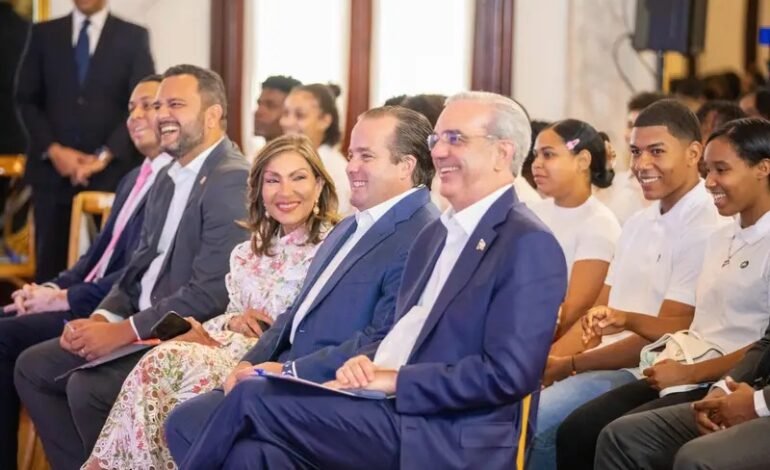 Más de 200 mil jóvenes dejaron de ser “Ninis” gracias a los programas del Gobierno