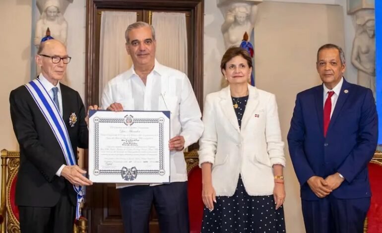 Presidente Abinader anuncia nueva sede para la Academia Dominicana de la Historia en su 95 aniversario