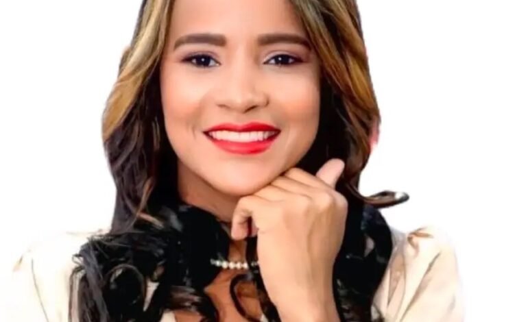 Dirigente Cristina Encarnación renuncia del PRM
