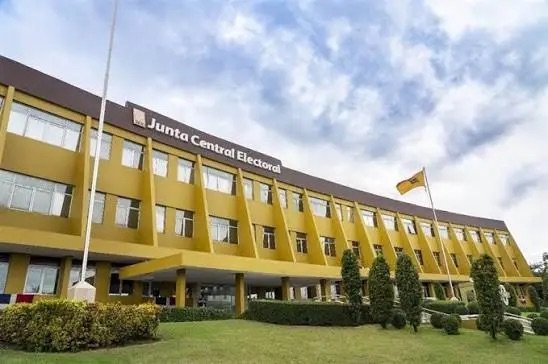 JCE suspende reglamento impedía publicación de encuestas fuera de precampaña y campaña electoral
