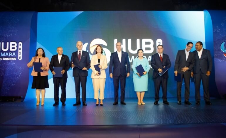 Gobierno dominicano y Amazon Web Services lanzan programa de 50 mil becas para capacitar en inteligencia artificial y computación en la nube