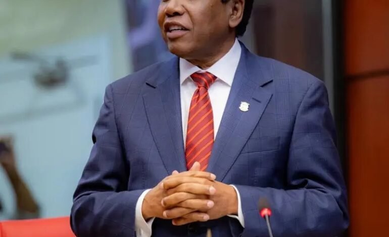 Senador Félix Bautista deposita proyecto de ley que busca eliminar el método D’Hondt