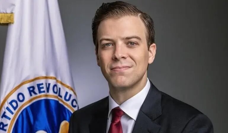 Juan Garrigó renuncia a su cargo como viceministro administrativo de la Presidencia