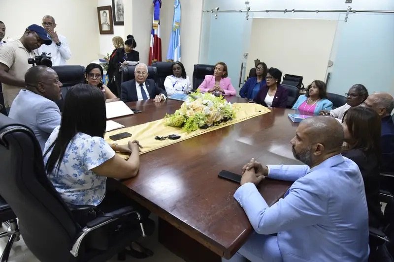 Diputados fiscalizan Hospital Materno La Altagracia tras muerte de 17 recién nacidos