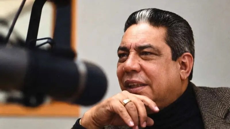 Muere Francis Méndez, reconocido locutor de Radio Guarachita y la diáspora