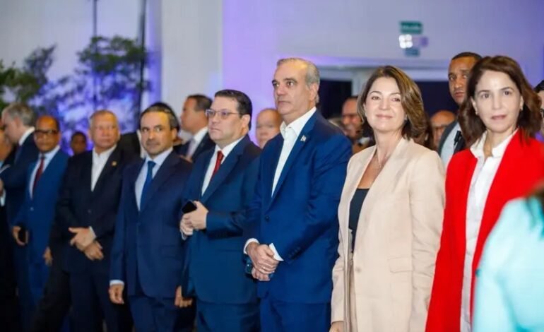 Presidenta de la Cámara de SD destaca auge empresarial: 18,000 nuevas empresas en seis meses de este año bajo las políticas de Abinader