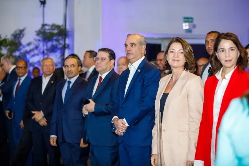 Presidenta de la Cámara de SD destaca auge empresarial: 18,000 nuevas empresas en seis meses de este año bajo las políticas de Abinader