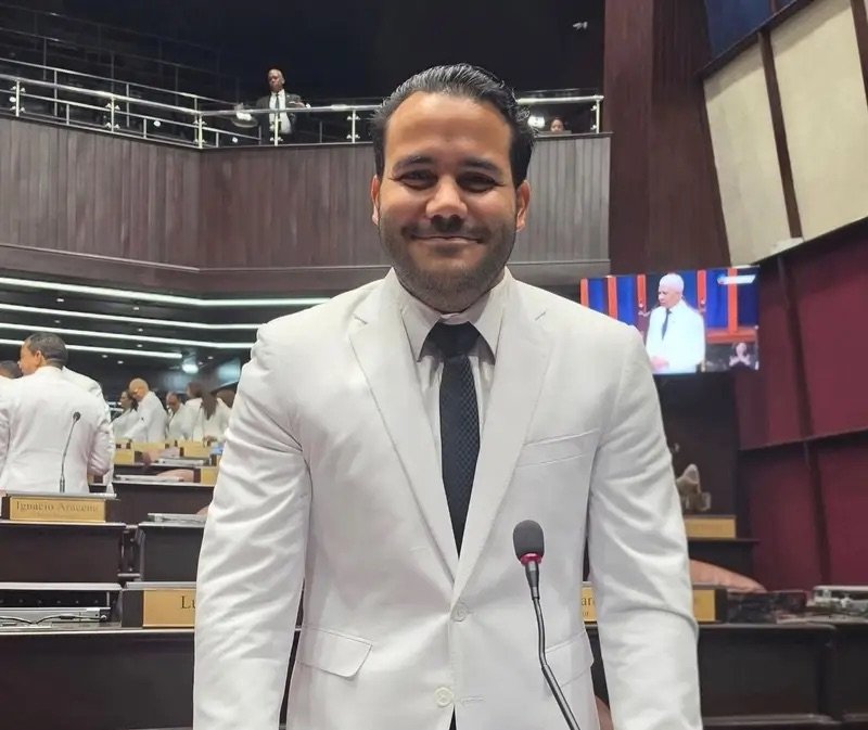Diputado Genao Lanza advierte hasta 10 años de prisión por operar tragamonedas clandestinas en colmados