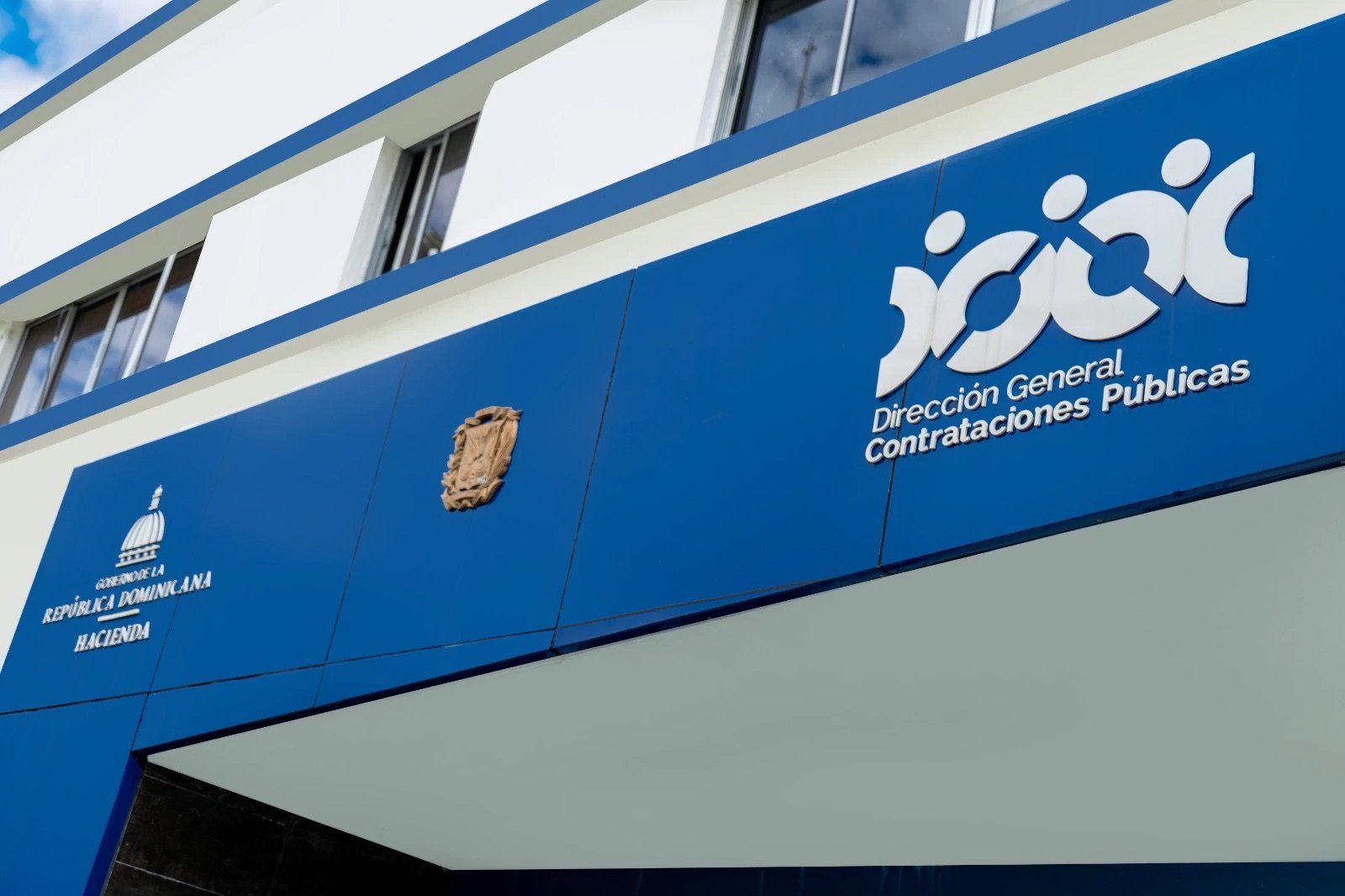 DGCP suspende licitación de RD$240 millones del Ayuntamiento de San Cristóbal para basura