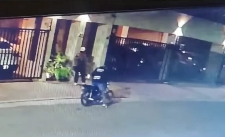 Joven recibe 11 puñaladas durante presunto asalto en sector Serrallés