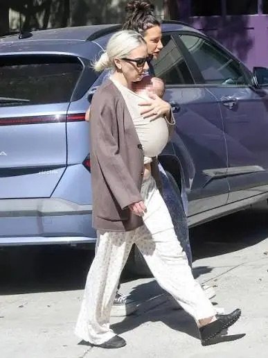 Lady Gaga se convierte en madre por primera vez junto a Michael Polansky