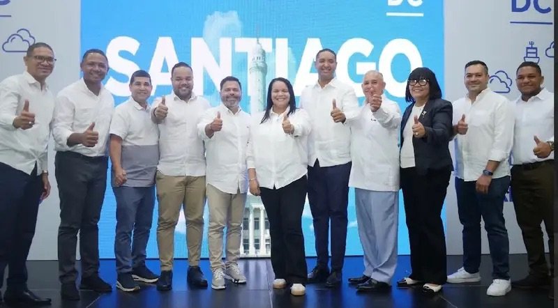 Proyecto de David Collado extiende su estructura política a nueve zonas de Santiago