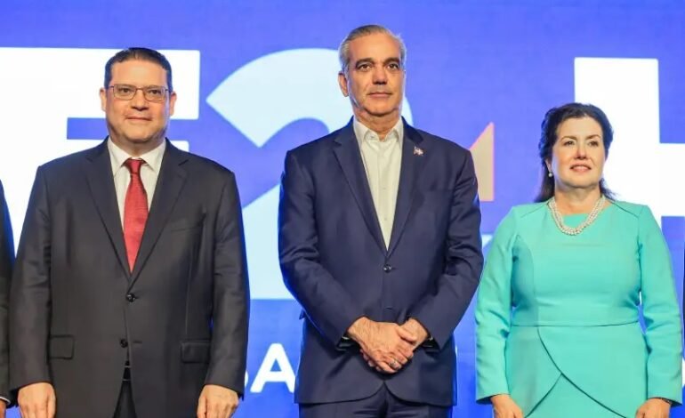Unifican el Registro Mercantil en las 32 cámaras de comercio del país para agilizar la creación de empresas