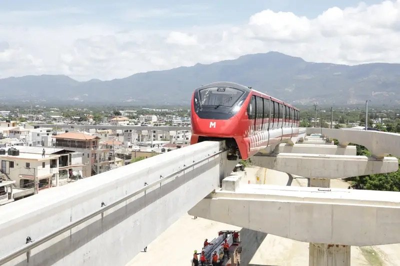 Jhael Isa asegura que el Monorriel de Santiago iniciará pruebas con trenes en octubre y abrirá antes de finalizar 2026