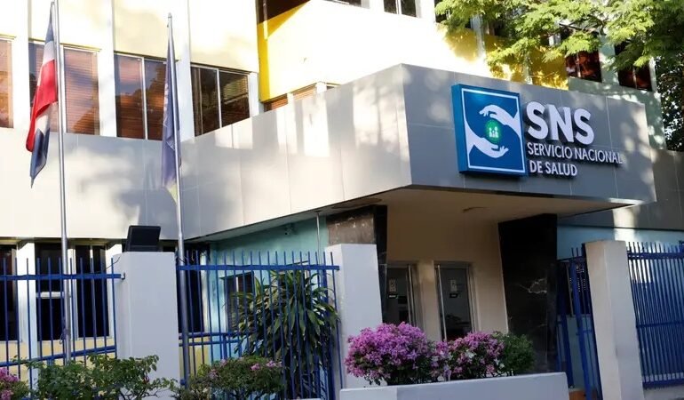 SNS y UNICEF fortalecen Programa Mamá Canguro con donación de equipos médicos valorada en más de RD$5.4 millones