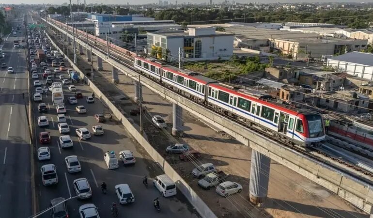 Interrumpen servicio en tramo de la Línea 2 del Metro