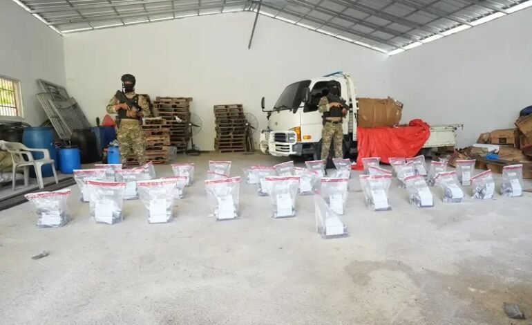 DNCD desmantela red de narcotráfico y ocupa 168 paquetes de presunta cocaína