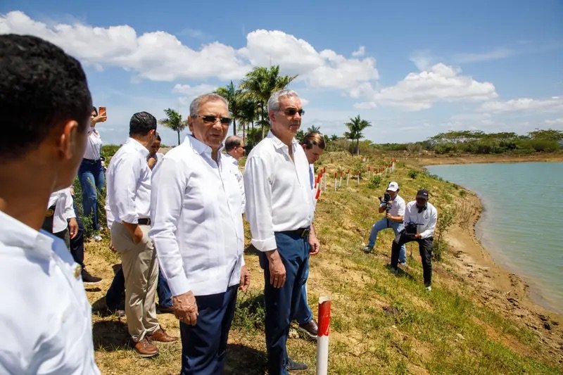 Presidente Abinader visita proyecto turístico Punta Bergantín en Puerto Plata