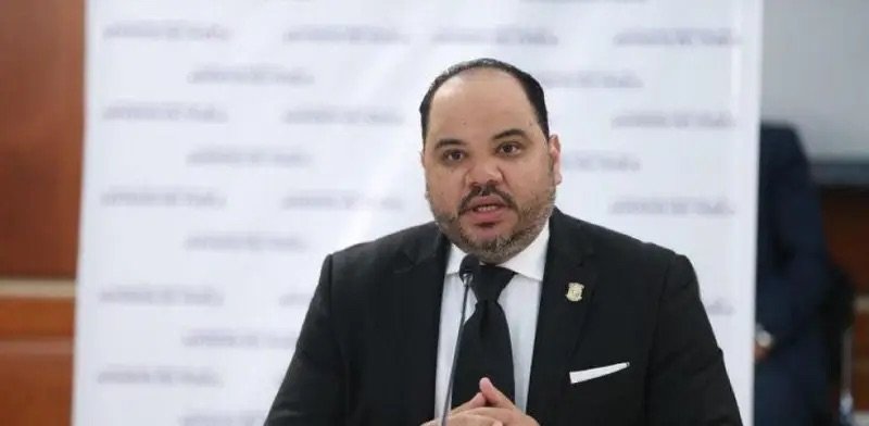 Defensor del Pueblo llama a aplicar régimen de consecuencias en caso SeNaSa: “Que caiga quien caiga”