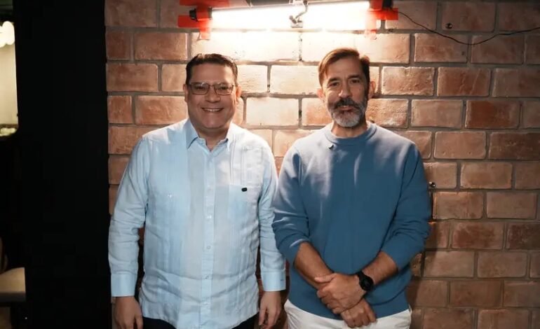 Yayo Pinto: Mario Dávalos destaca claves de la comunicación estratégica