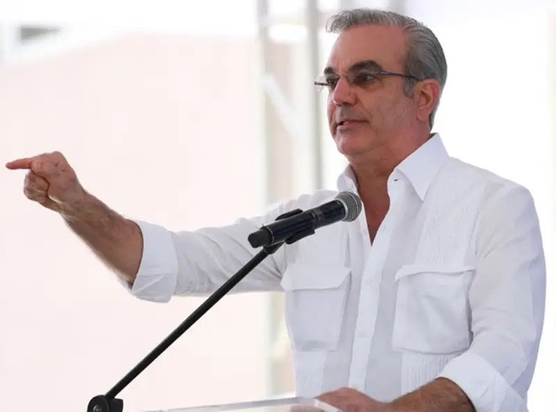 Abinader a responsables del ataque a Julián Oro Duro: “Entréguense o les irá peor”