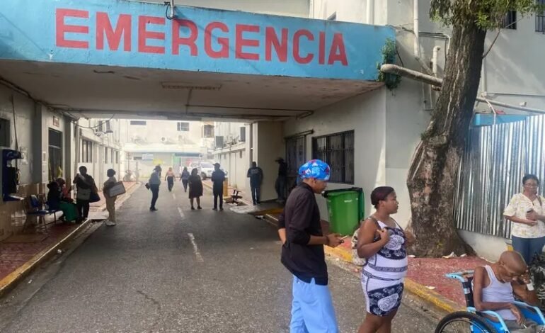 Trabajos de demolición alteran servicios y movilidad de pacientes en el Salvador B. Gautier