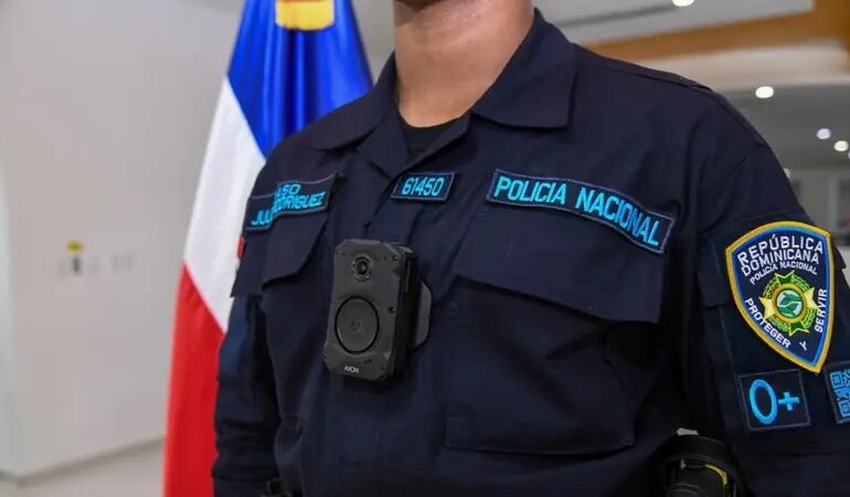 PN informa fortalece Nuevo Modelo de Servicio Policial con 10,000 cámaras corporales distribuidas en todo el país