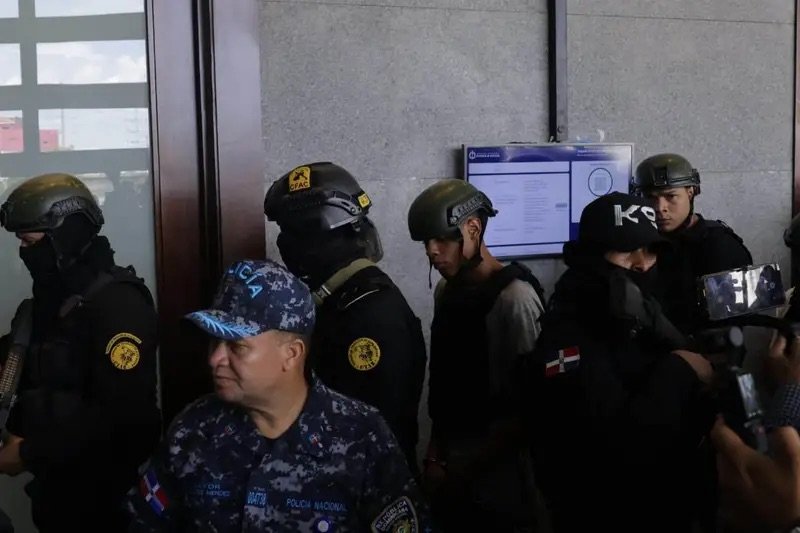 Dictan 18 meses de prisión preventiva a cuatro acusados por caso Julián Oro Duro
